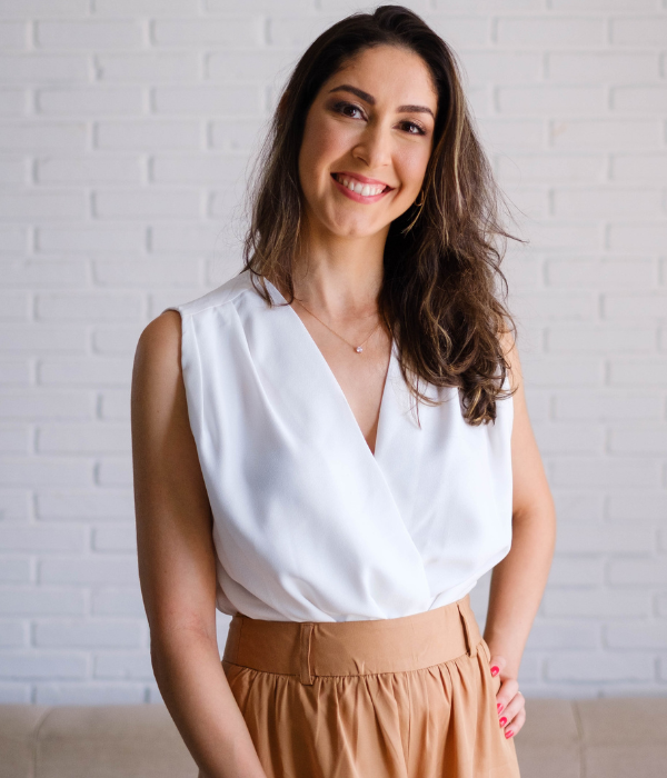 Dra. Viviane Machicado Reumatologista em Salvador - BA